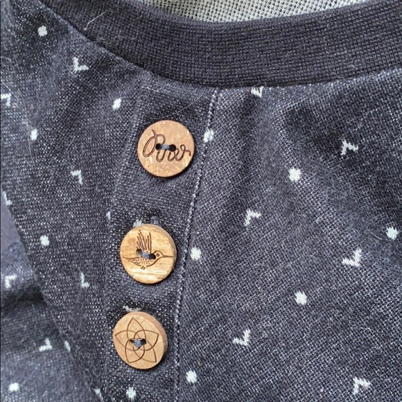 Sweater - Picture 3 of 3